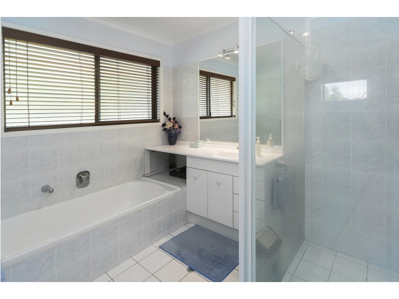 84 Columbus Drive, Hollywell QLD 4216