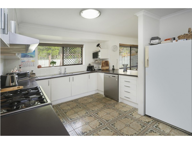 84 Columbus Drive, Hollywell QLD 4216