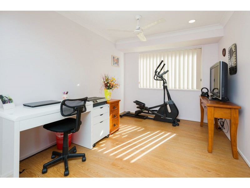 2/9 Sanctuary Court, Coombabah QLD 4216