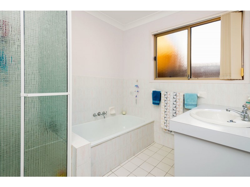 2/9 Sanctuary Court, Coombabah QLD 4216