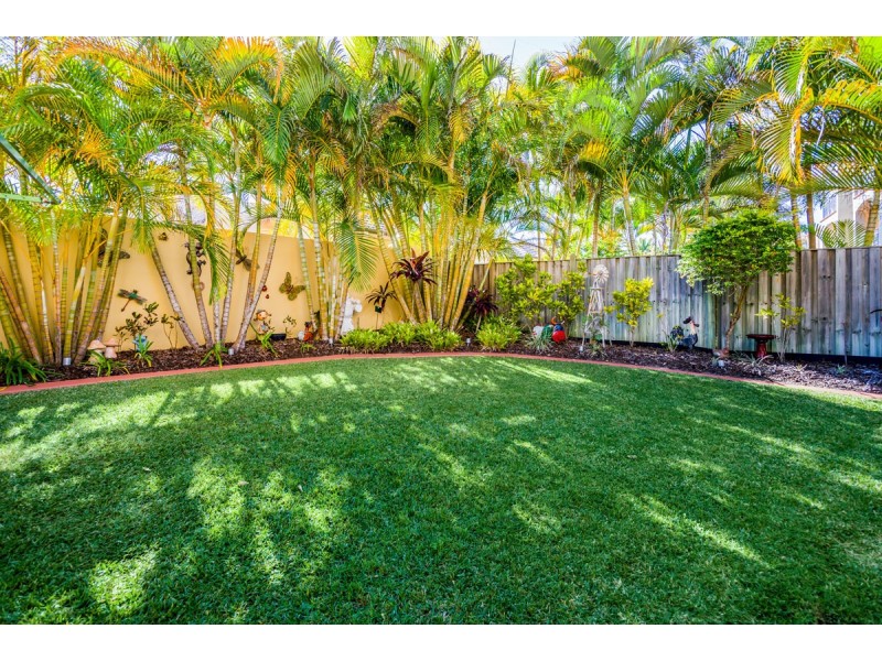 73/88-98 Limetree Parade, Runaway Bay QLD 4216