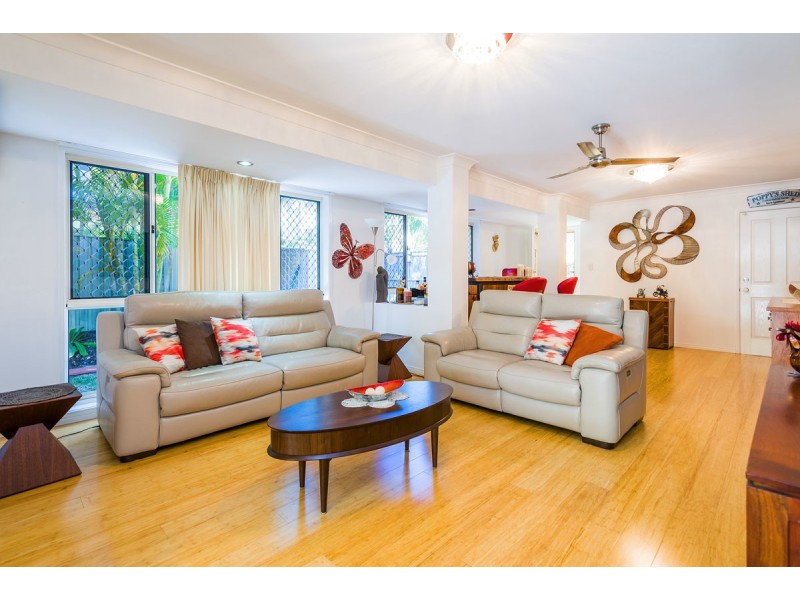 73/88-98 Limetree Parade, Runaway Bay QLD 4216