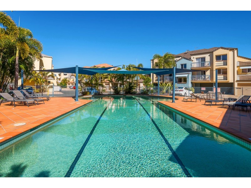 73/88-98 Limetree Parade, Runaway Bay QLD 4216