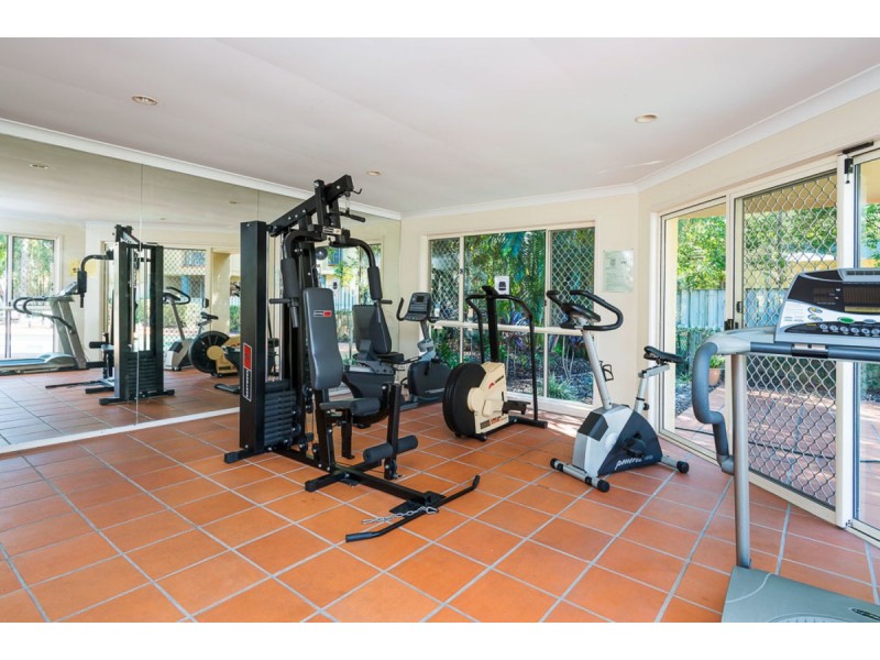 73/88-98 Limetree Parade, Runaway Bay QLD 4216