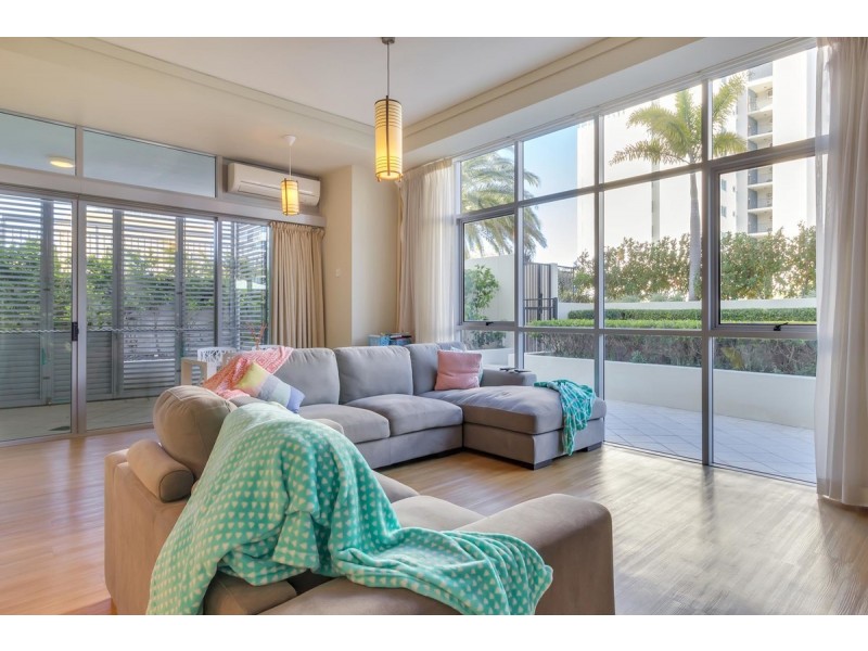 202/360 Marine Parade, Labrador QLD 4215