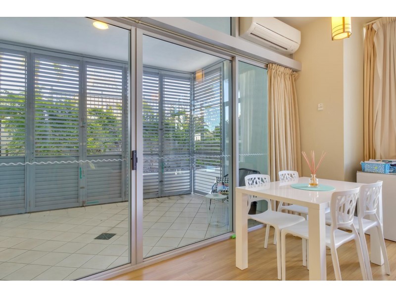 202/360 Marine Parade, Labrador QLD 4215