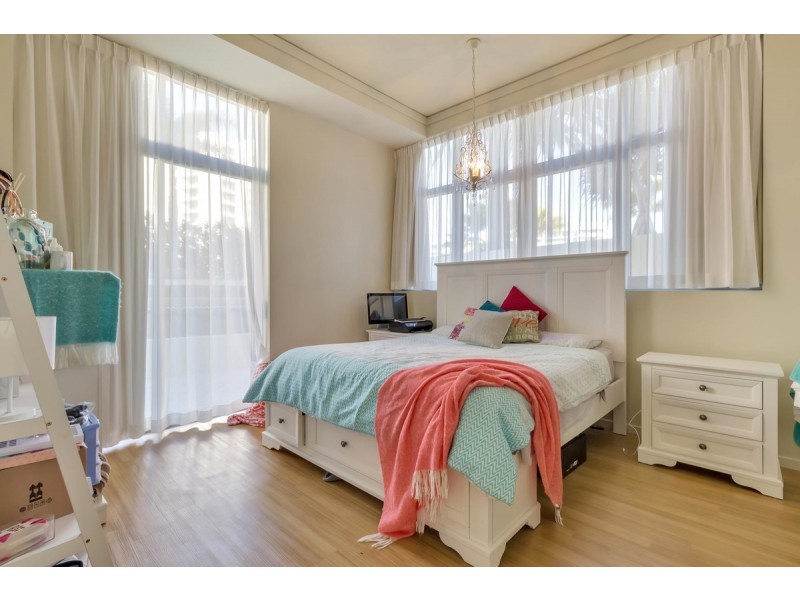 202/360 Marine Parade, Labrador QLD 4215