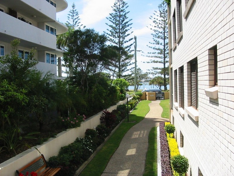 5/198 Marine Parade, Labrador QLD 4215