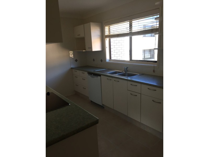 5/198 Marine Parade, Labrador QLD 4215
