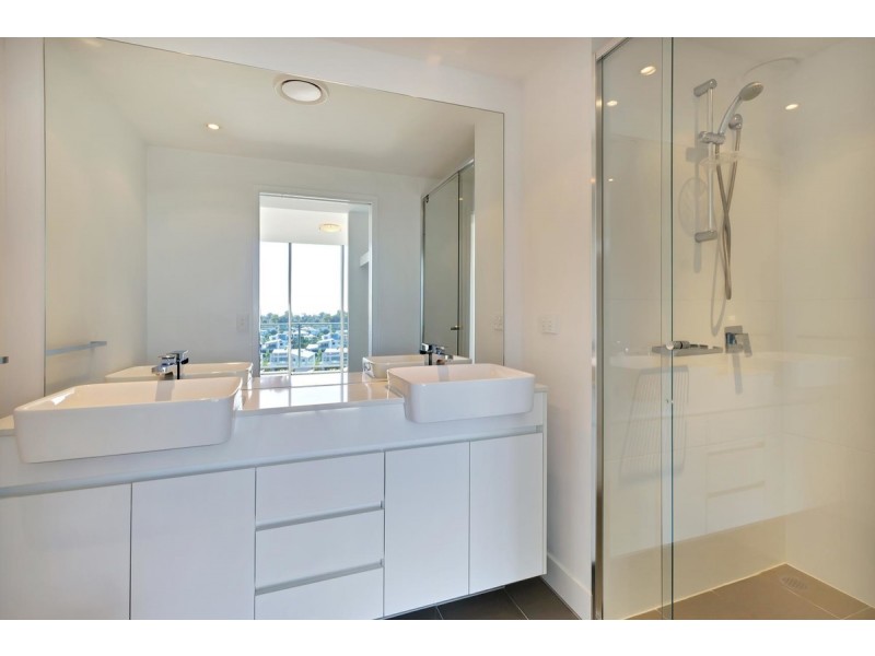 602/11 Compass Drive, Biggera Waters QLD 4216