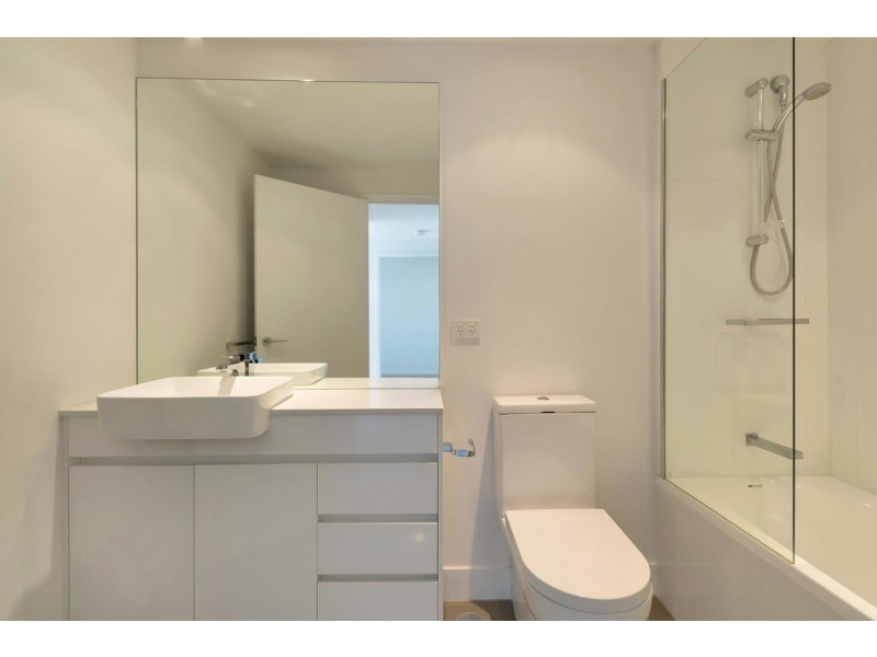 602/11 Compass Drive, Biggera Waters QLD 4216