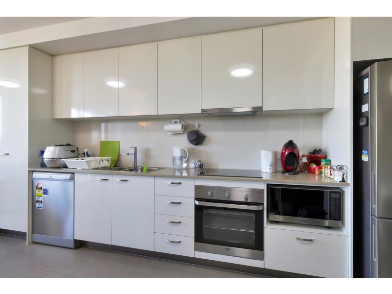 16/43 Lenneberg Street, Southport QLD 4215