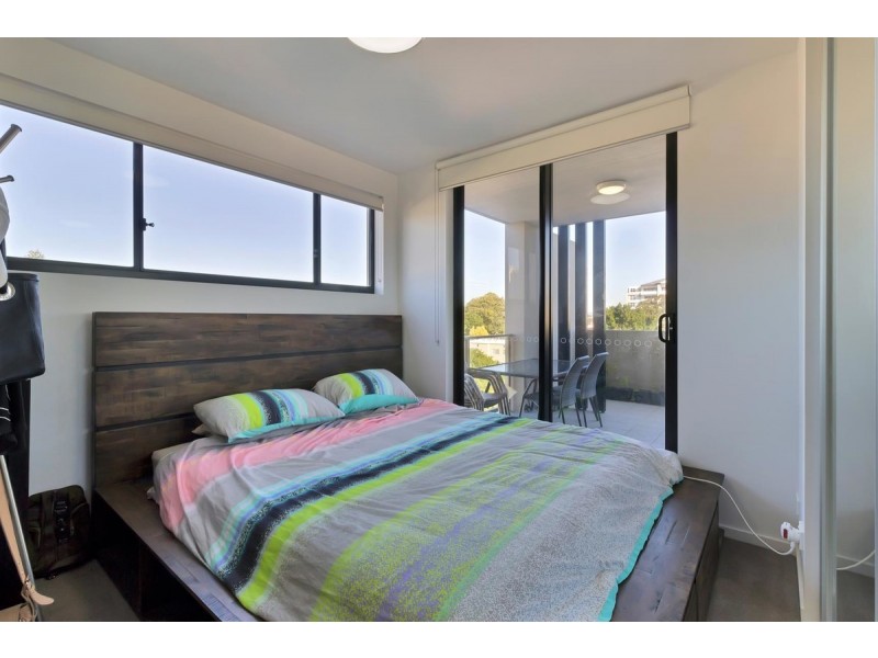 16/43 Lenneberg Street, Southport QLD 4215