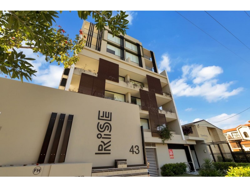 16/43 Lenneberg Street, Southport QLD 4215