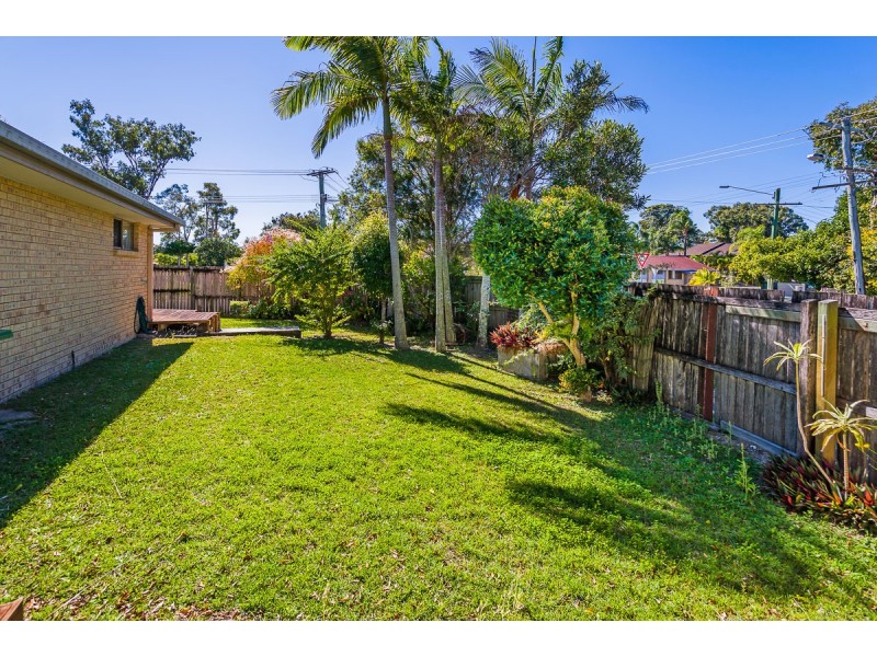 1/120 Whiting Street, Labrador QLD 4215