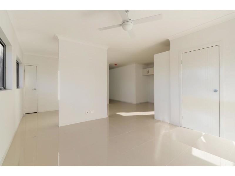 7/16 Brisbane Road, Labrador QLD 4215