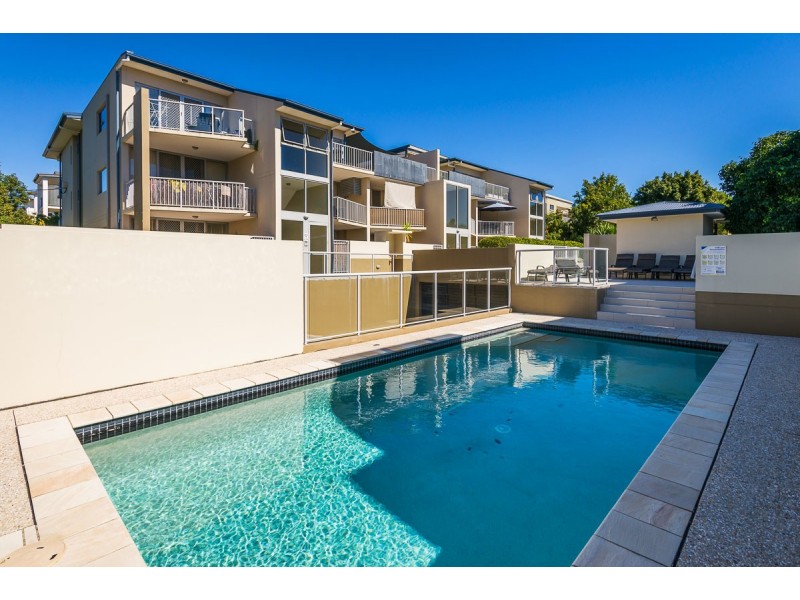 10/8 Proud Street, Labrador QLD 4215