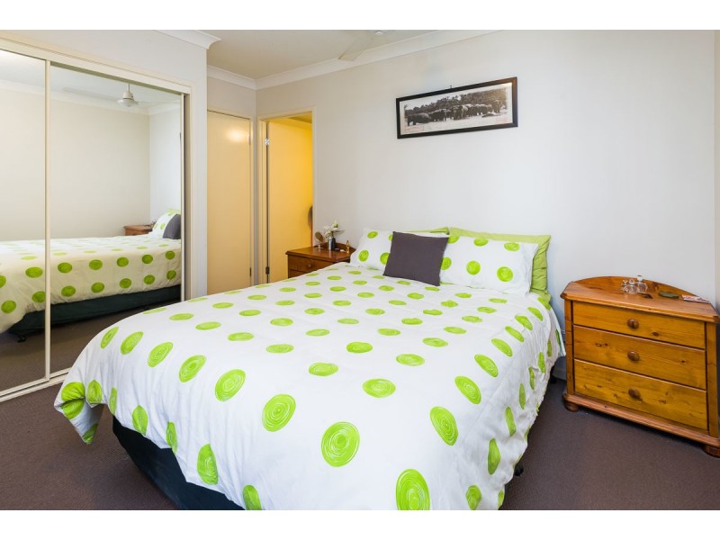 10/8 Proud Street, Labrador QLD 4215