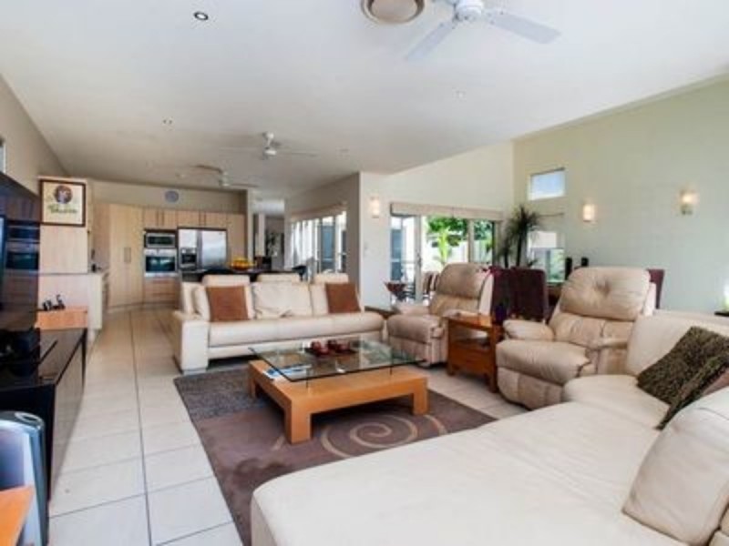 5202 Marine Drive West, Sanctuary Cove QLD 4212