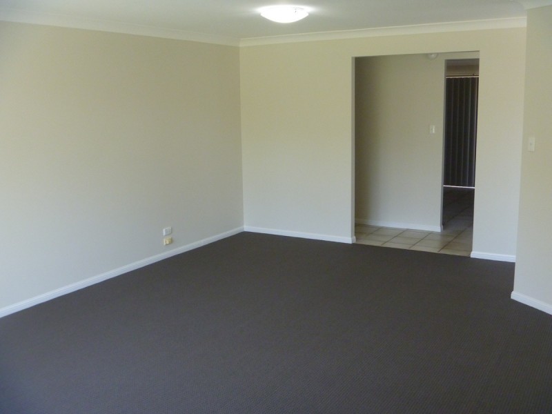 4 Ossie Court, Parkwood QLD 4214