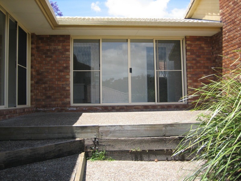 4 Ossie Court, Parkwood QLD 4214