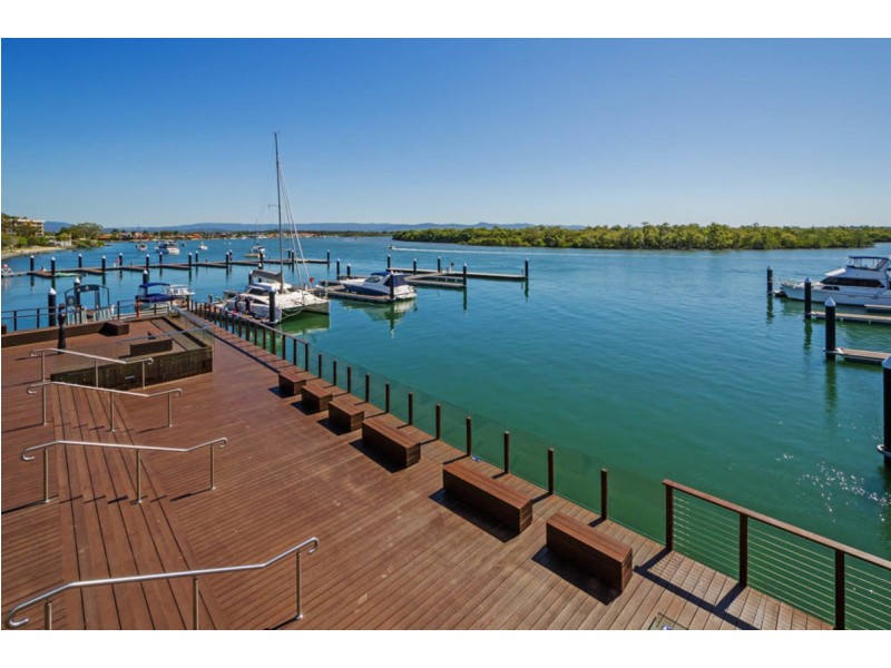 2/154 The Esplanade, Paradise Point QLD 4216