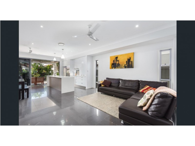 1/19 Nankeen Avenue, Paradise Point QLD 4216