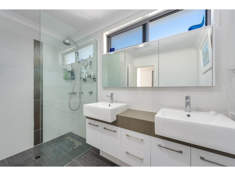 1/19 Nankeen Avenue, Paradise Point QLD 4216