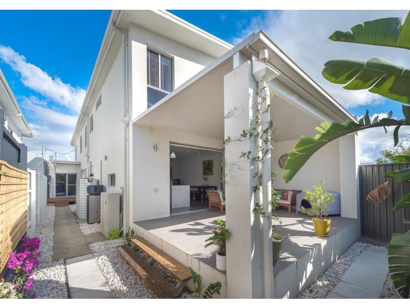 1/19 Nankeen Avenue, Paradise Point QLD 4216