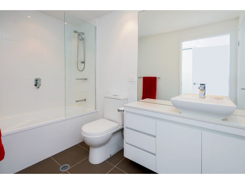 601/43 Harbour Town Drive, Biggera Waters QLD 4216