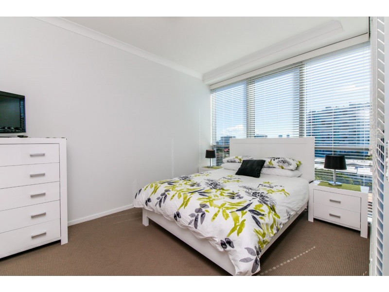 720/19 Imperial Parade, Labrador QLD 4215