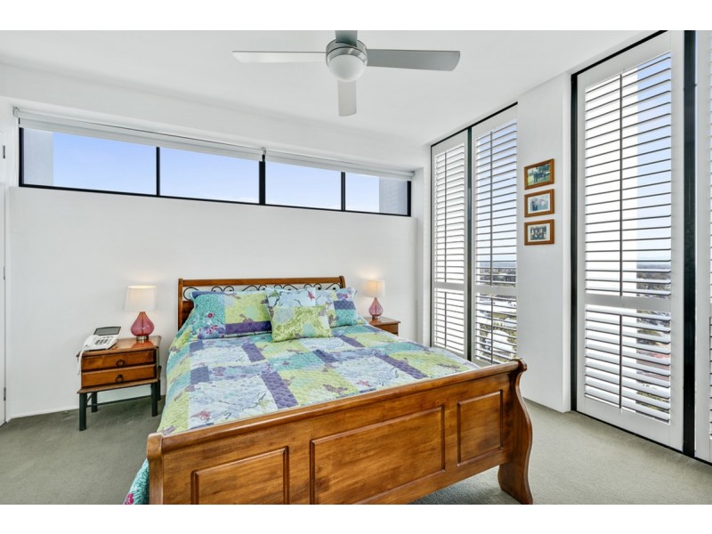 1601/230 Marine Parade, Labrador QLD 4215