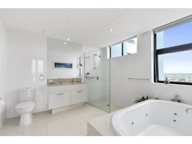 1601/230 Marine Parade, Labrador QLD 4215