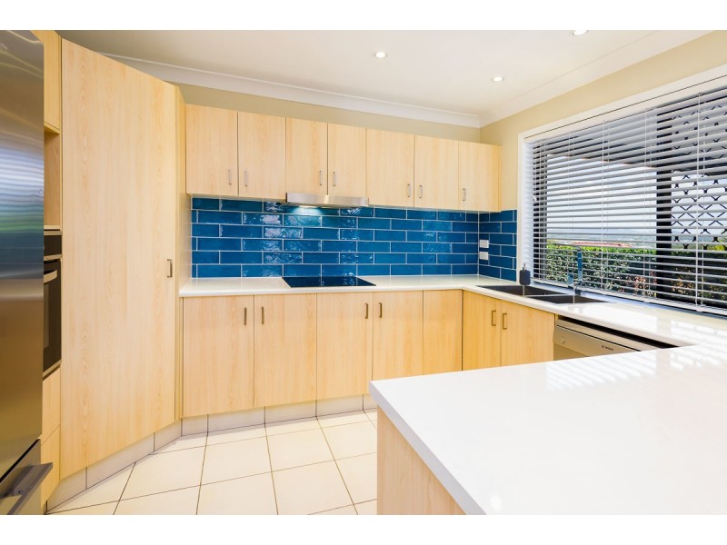 71 Ingles Circuit, Arundel QLD 4214