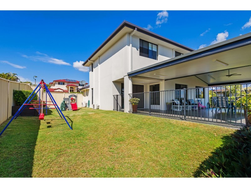 71 Ingles Circuit, Arundel QLD 4214