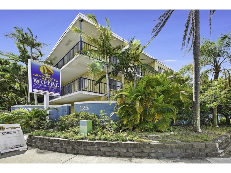 18/125 Frank Street, Labrador QLD 4215