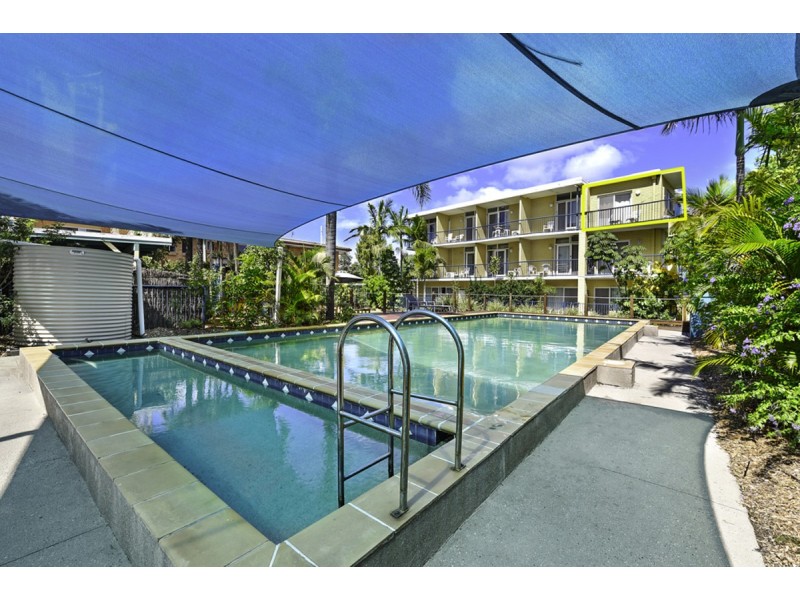 18/125 Frank Street, Labrador QLD 4215