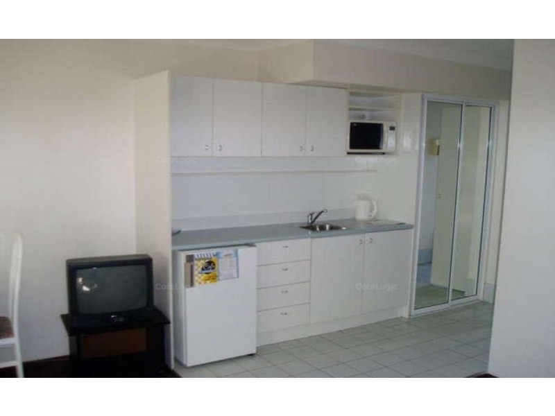 18/125 Frank Street, Labrador QLD 4215