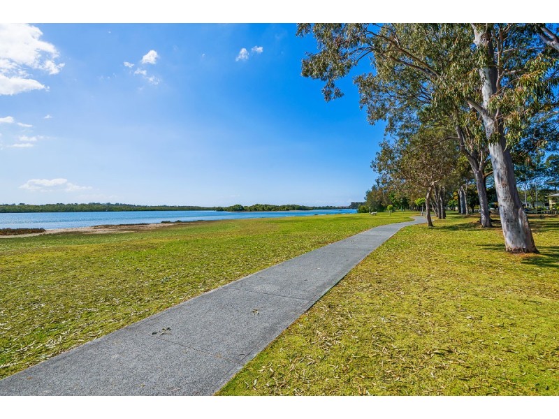 9 Georgia Street, Coombabah QLD 4216