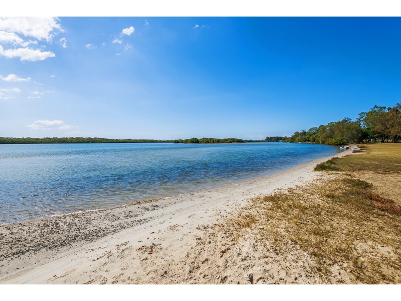 9 Georgia Street, Coombabah QLD 4216