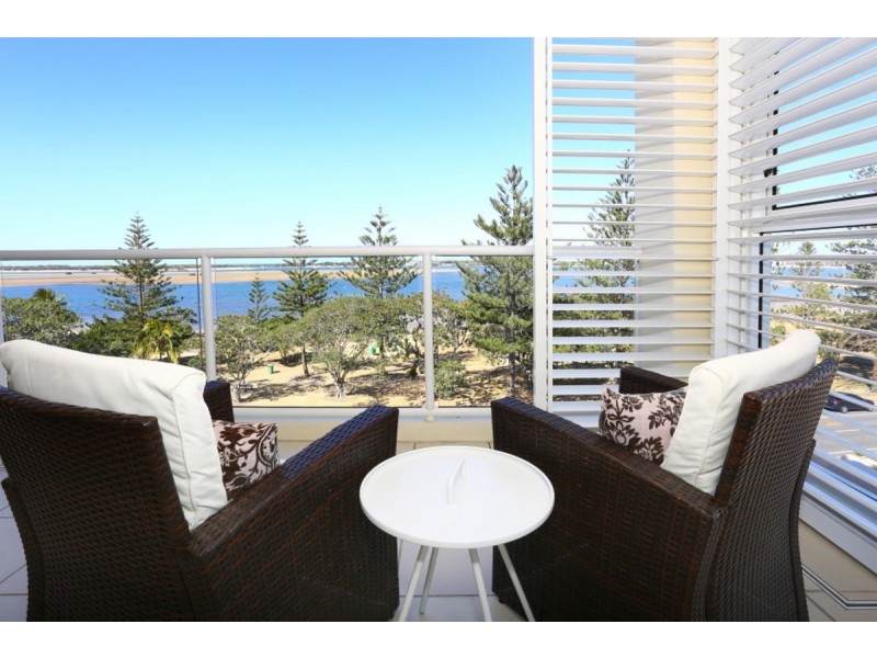 501/212-214 Marine Parade, Labrador QLD 4215