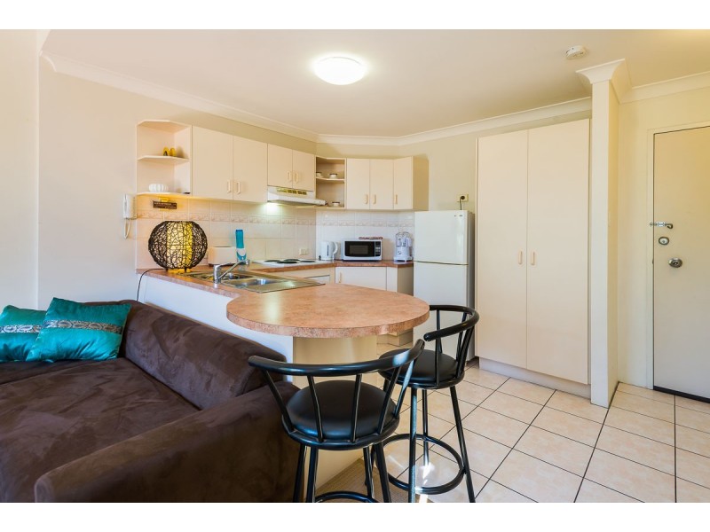 13/143 Frank Street, Labrador QLD 4215