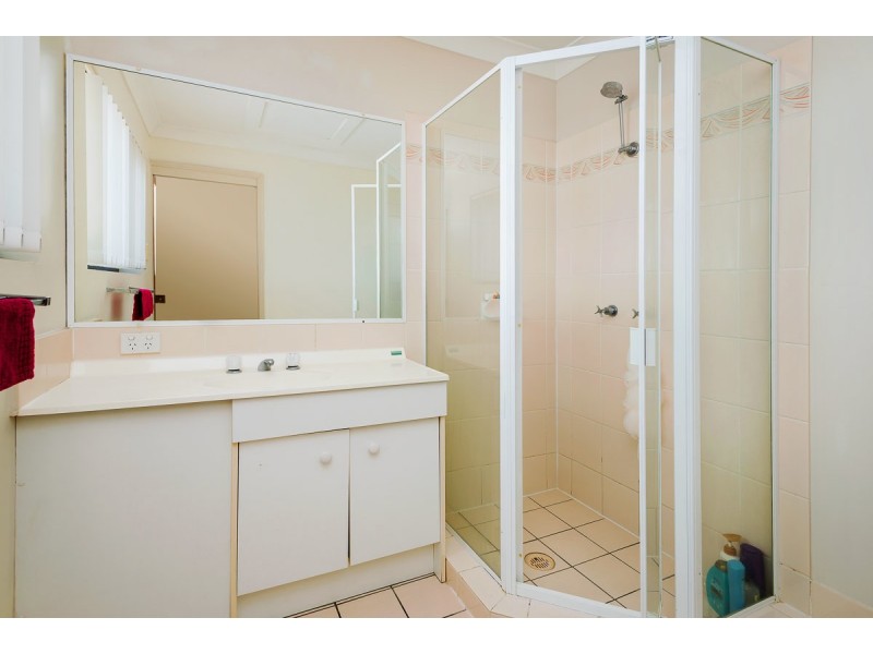 13/143 Frank Street, Labrador QLD 4215