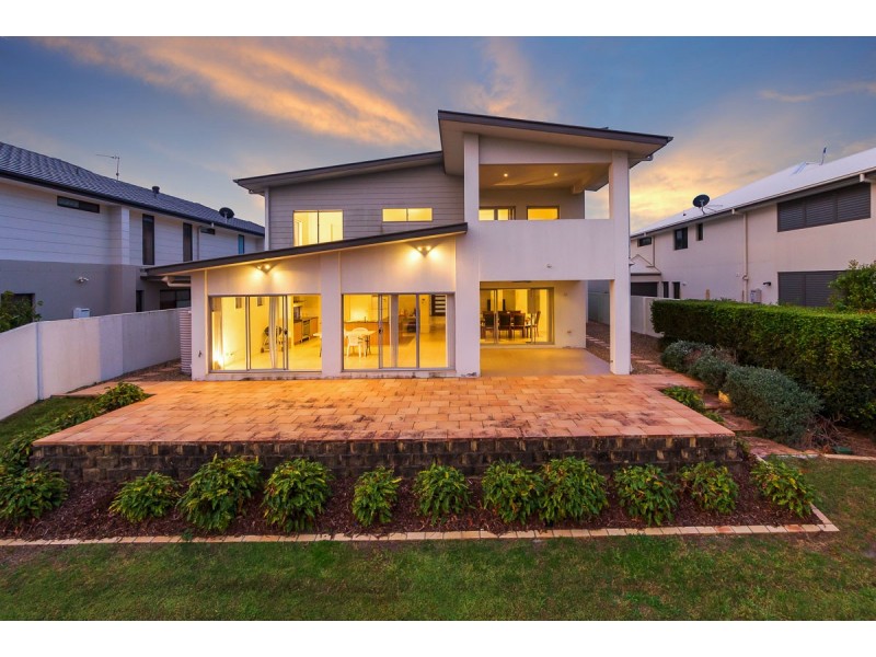 25 Harbourvue Court, Helensvale QLD 4212