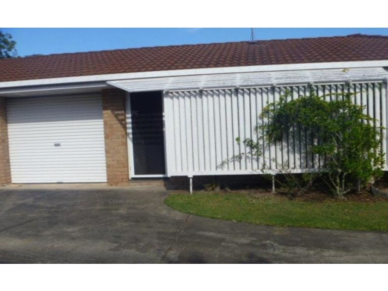 1/7 Burwood Court, Labrador QLD 4215