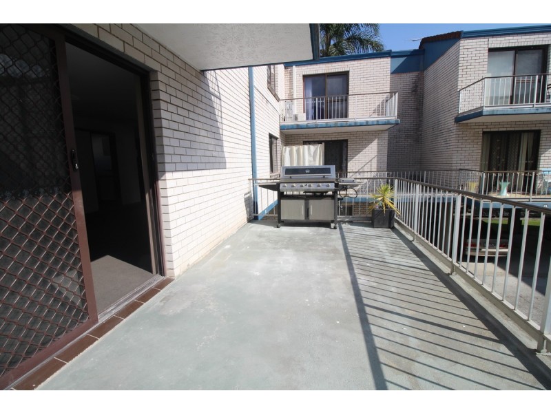 4/20 Bright Avenue, Labrador QLD 4215