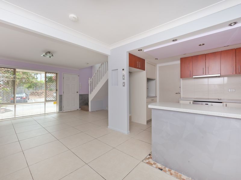 12/62-64 Brown Street, Labrador QLD 4215