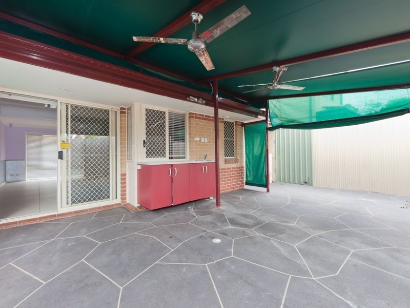 12/62-64 Brown Street, Labrador QLD 4215