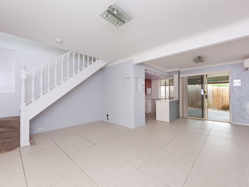 12/62-64 Brown Street, Labrador QLD 4215