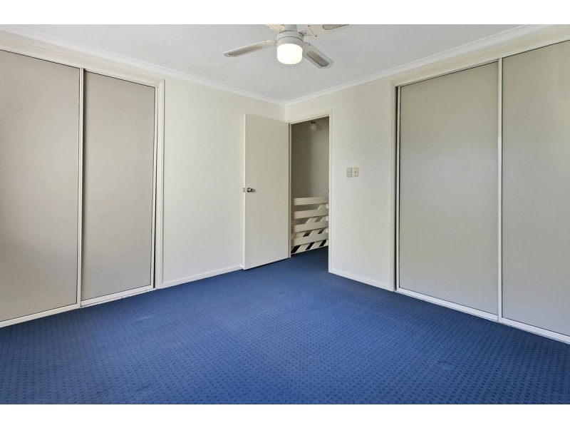 2/63 Olsen Avenue, Labrador QLD 4215